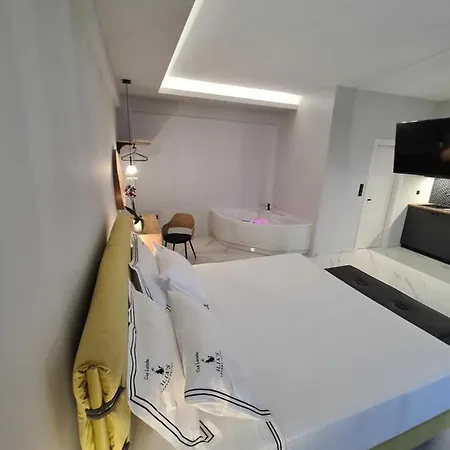 Ilia's Luxury - Adults Only غزيلوكاسترون